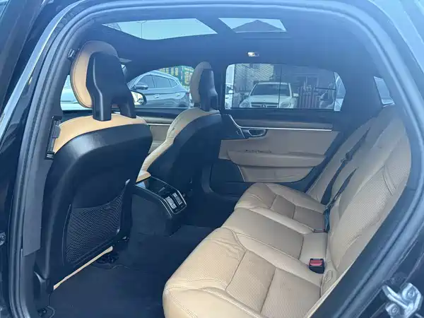 Volvo S90 2018
