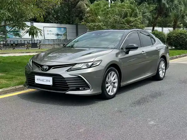 Toyota Camry 2021