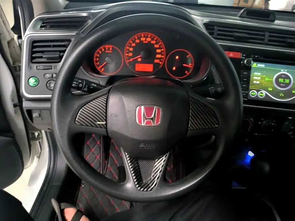Honda City 2016 — фото 11