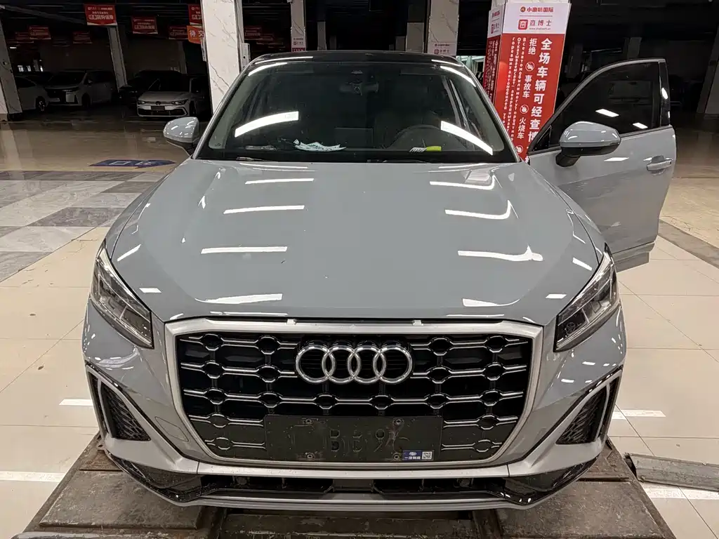Audi Q2L 2022 — фото 2