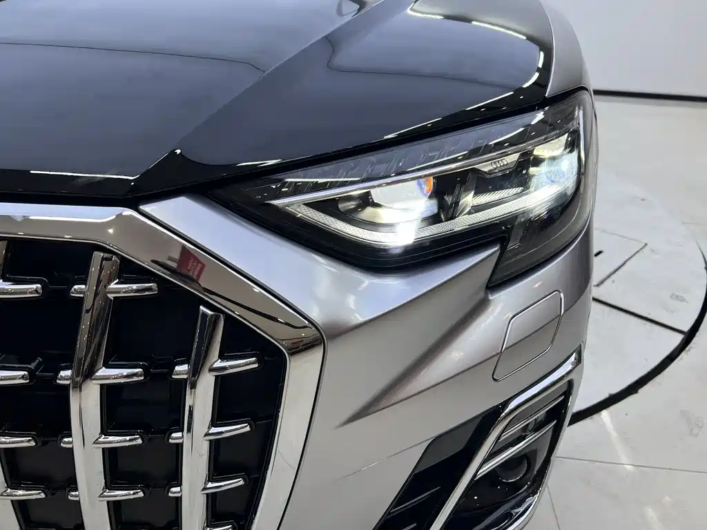 Audi A8 2022