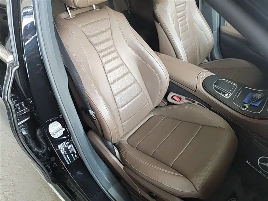 Mercedes-Benz E-Class 2020 — фото 25