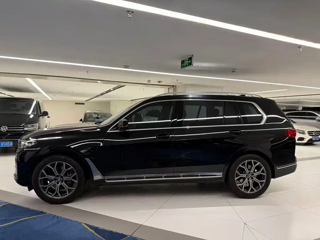 BMW X7 2022 — фото 3