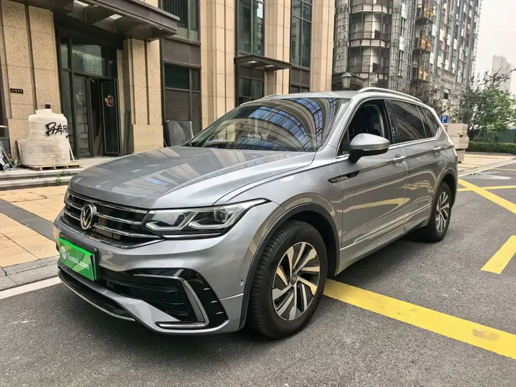 Volkswagen Tiguan L PHEV 2022 — фото 2