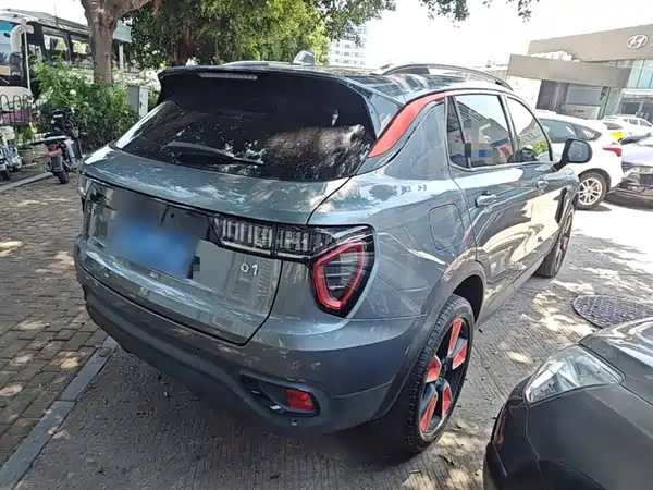 Lynk & Co 01 2019