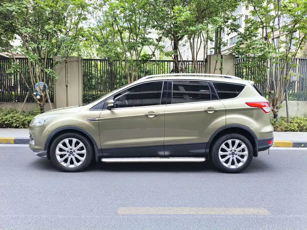Ford Kuga 2016 — фото 8