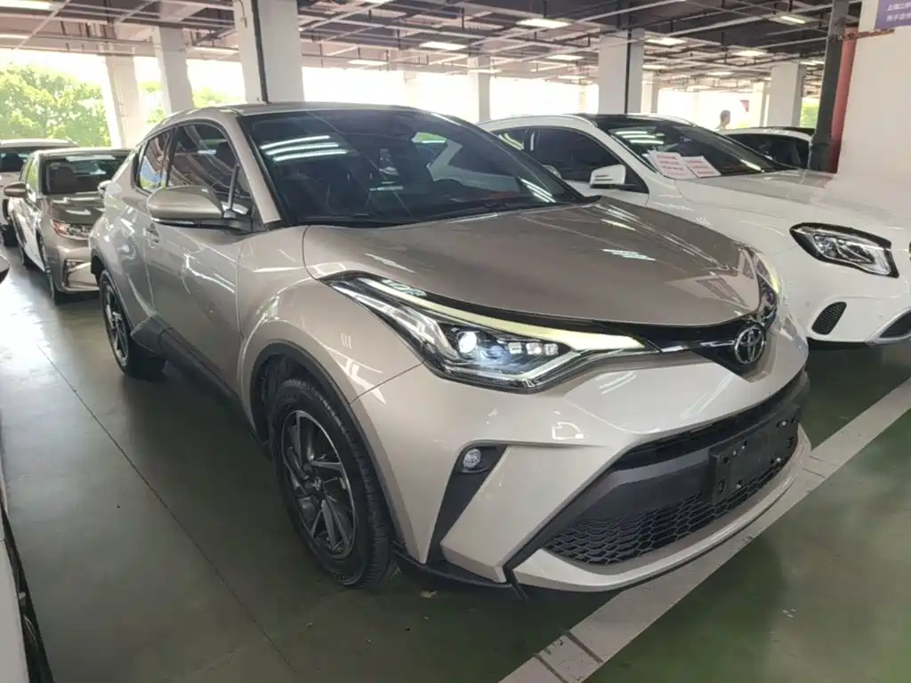 Toyota C-HR 2022 — фото 4