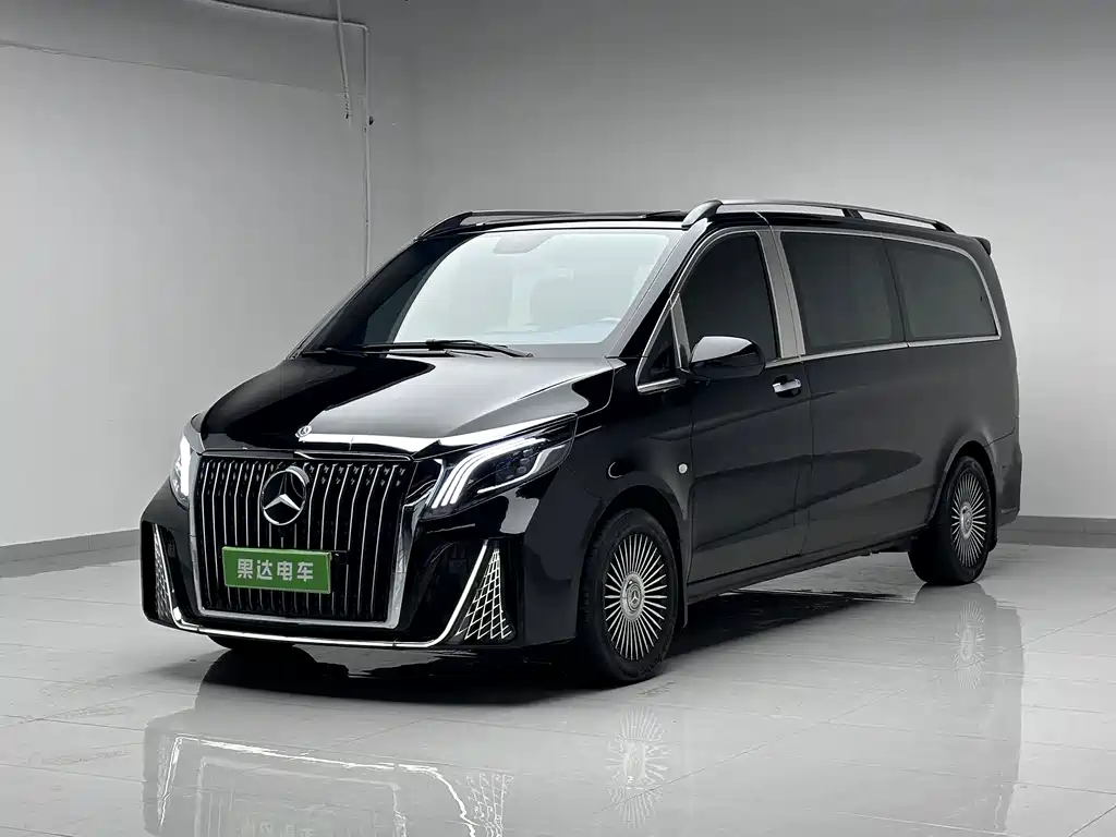 Mercedes-Benz Vito 2024 — фото 1