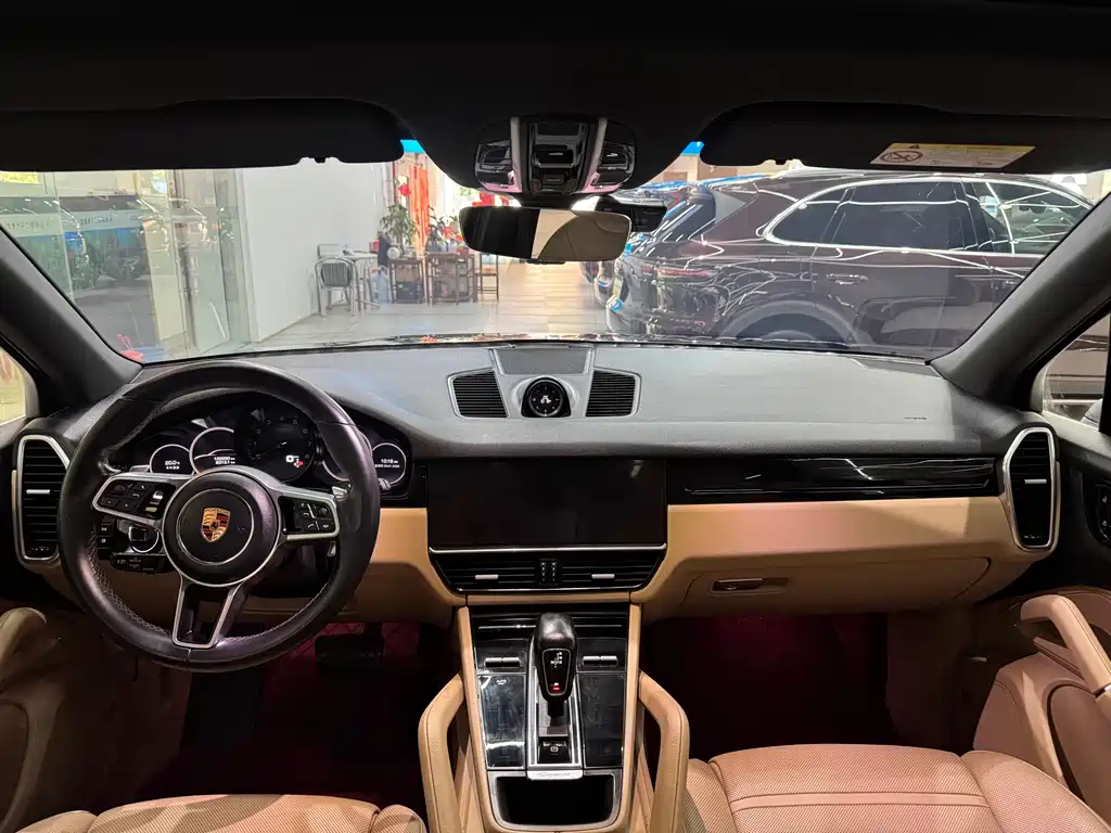 Porsche Cayenne 2020 — фото 12