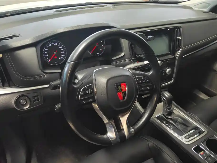 Roewe i6 Classic 2017 — фото 12