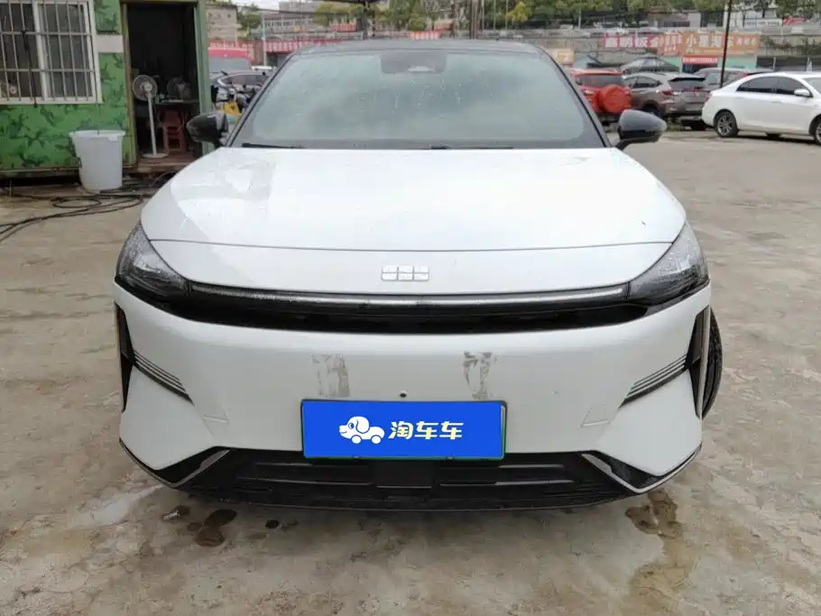 Geely Galaxy L6 2024 — фото 2