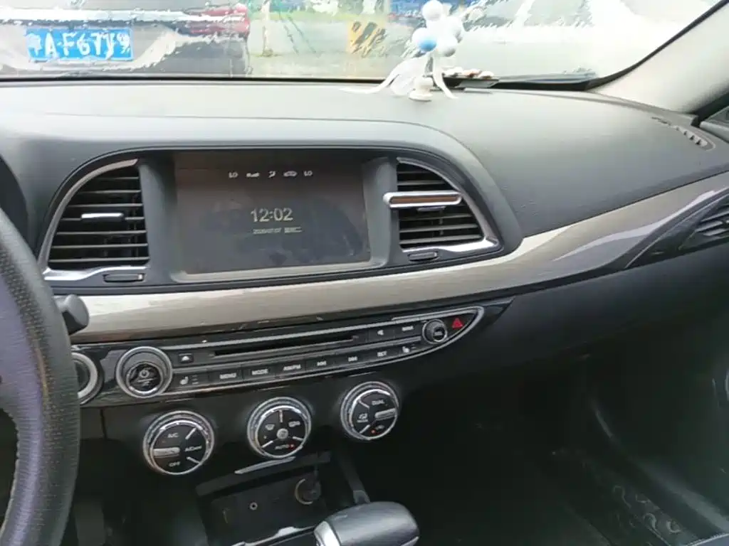 GAC Trumpchi GA6 2018 — фото 13