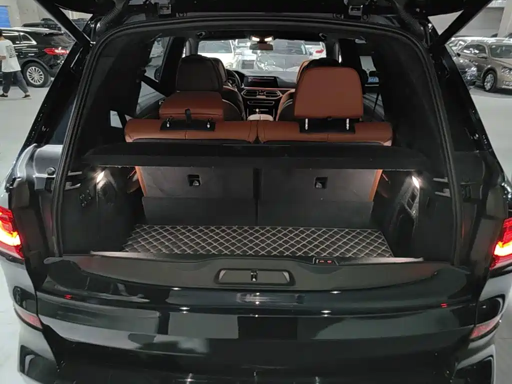 BMW X7 2022 — фото 19