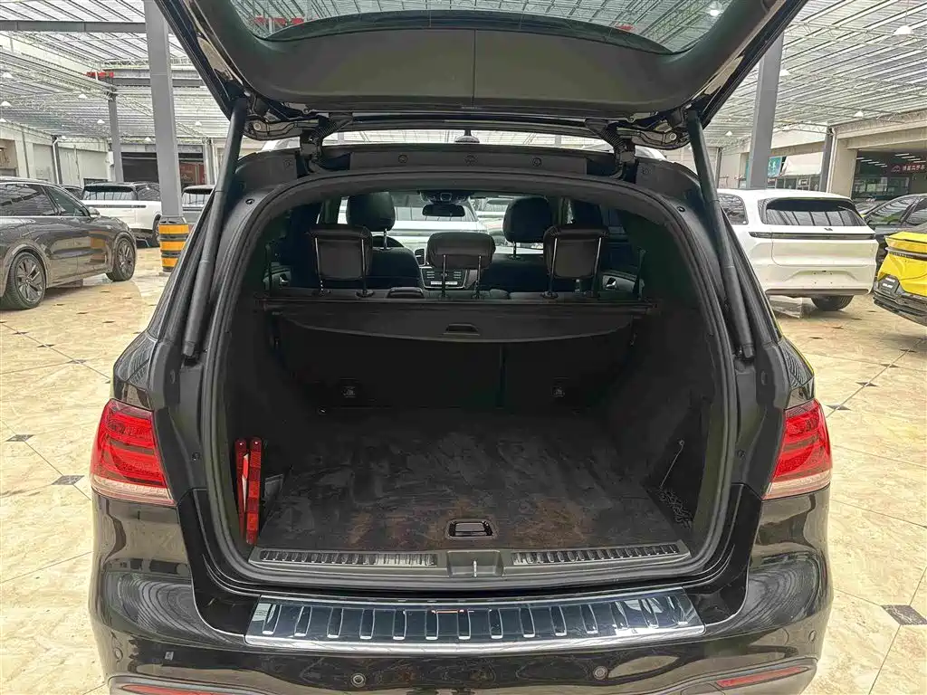 Mercedes-Benz GLE 2019 — фото 12
