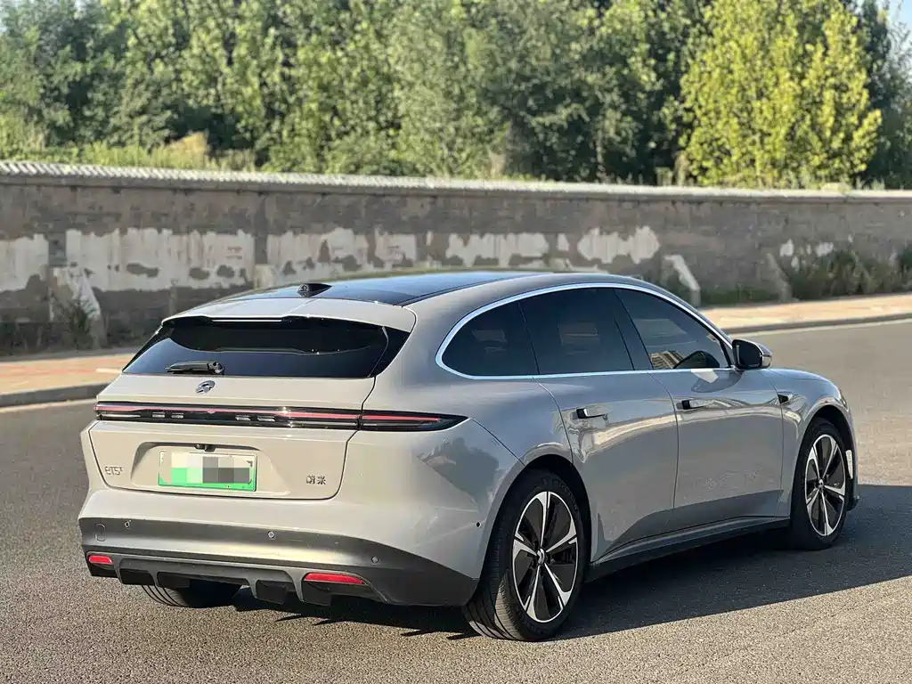 NIO ET5T 2024