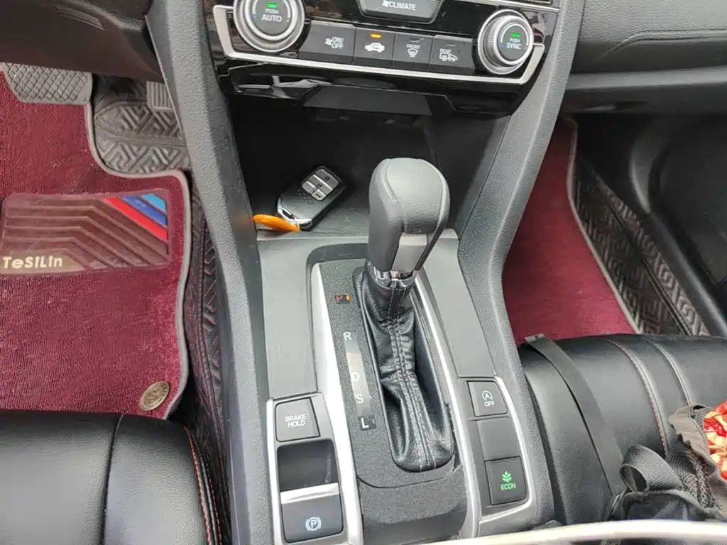 Honda Civic 2020 — фото 14