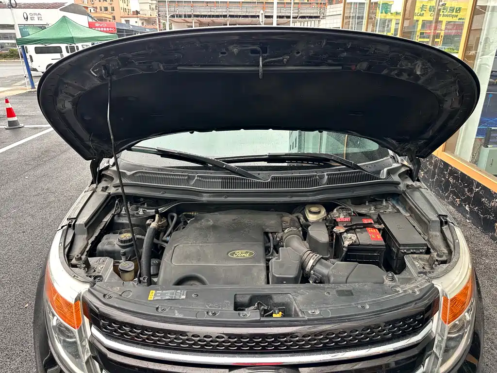 Ford Explorer 2014 — фото 14