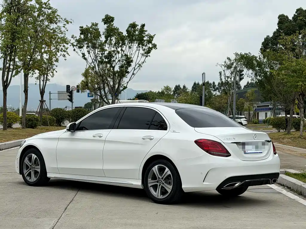 Mercedes-Benz C-Class 2019 — фото 4