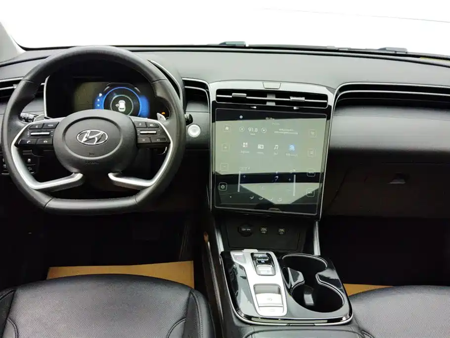 Hyundai Tucson 2023 — фото 12