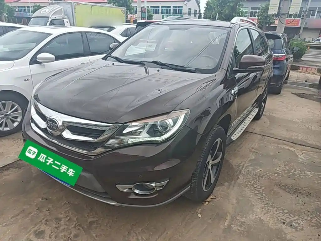 BYD S7 2015