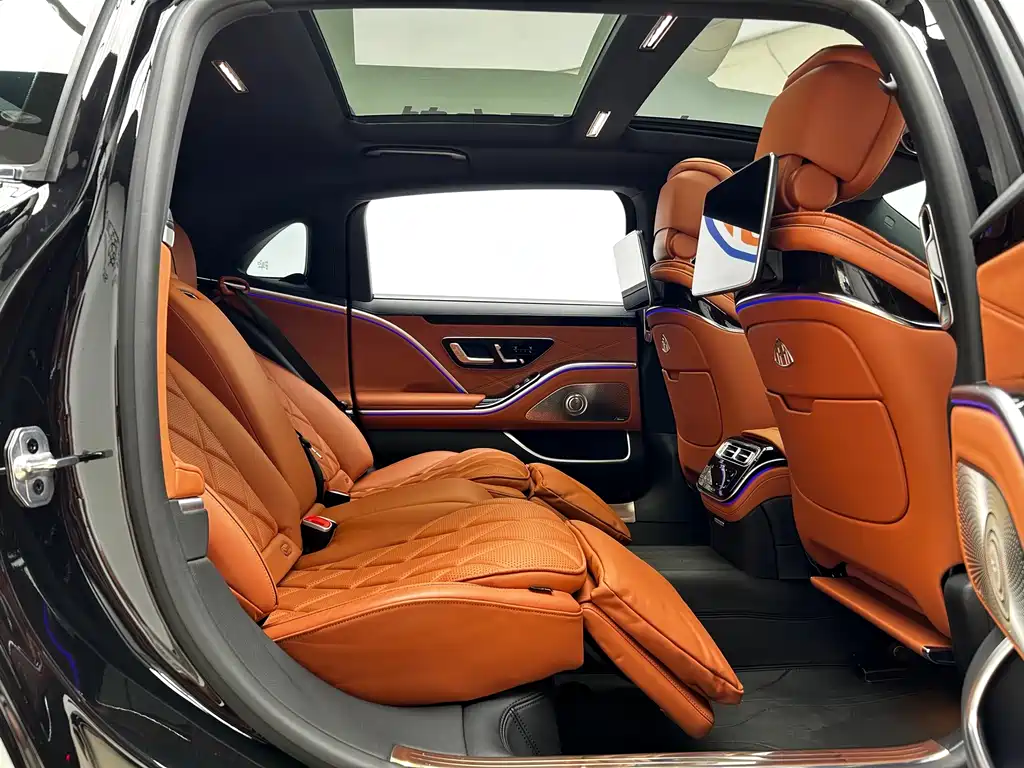 Mercedes-Benz Maybach S-Class 2023 — фото 19