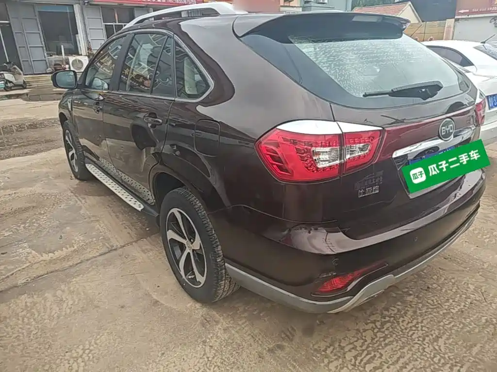 BYD S7 2015