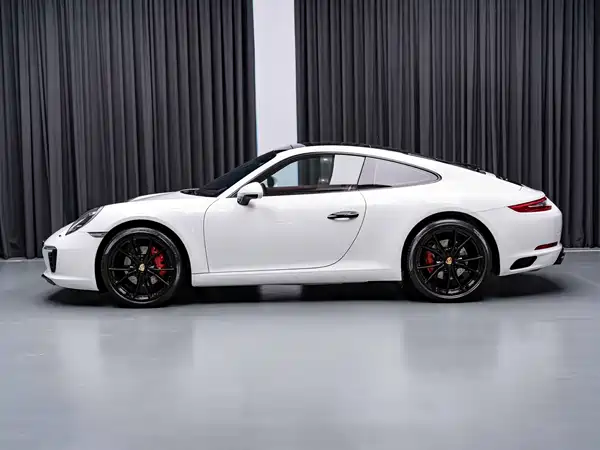 Porsche 911 2019