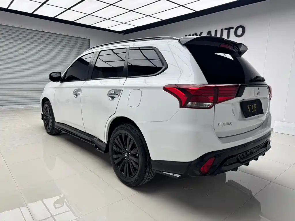 Mitsubishi Outlander 2022