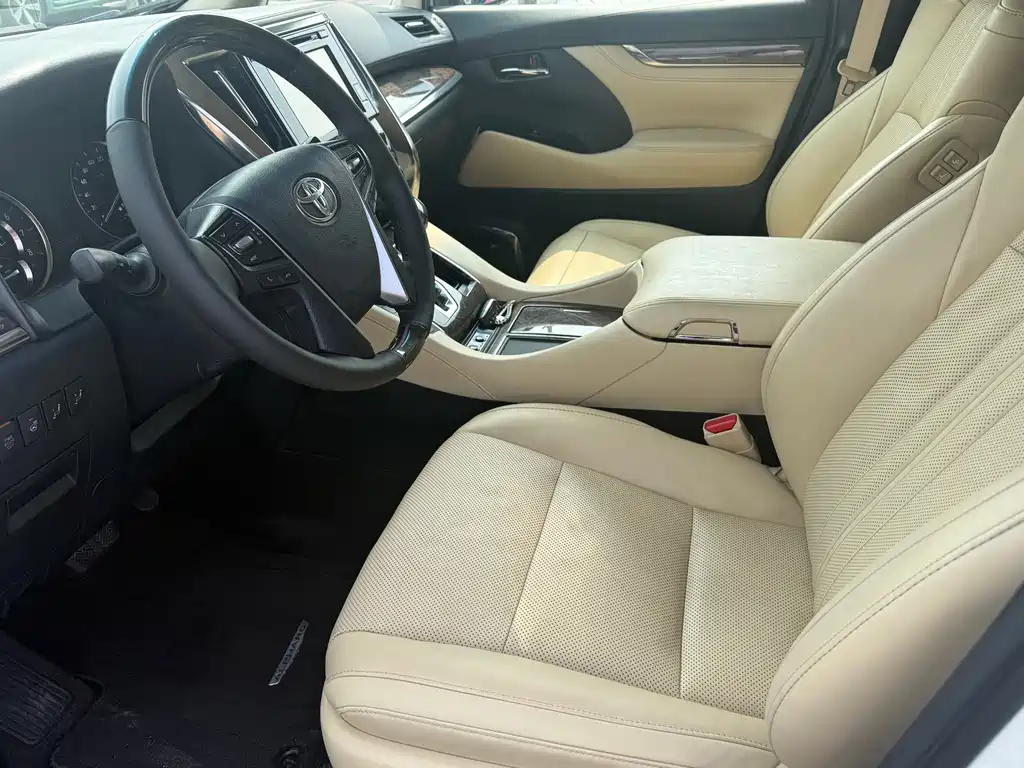 Toyota Alphard 2019 — фото 4