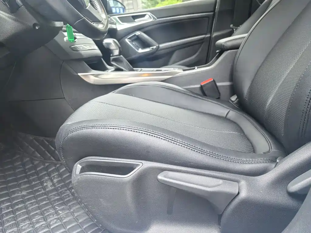 Peugeot 408 2015 — фото 14