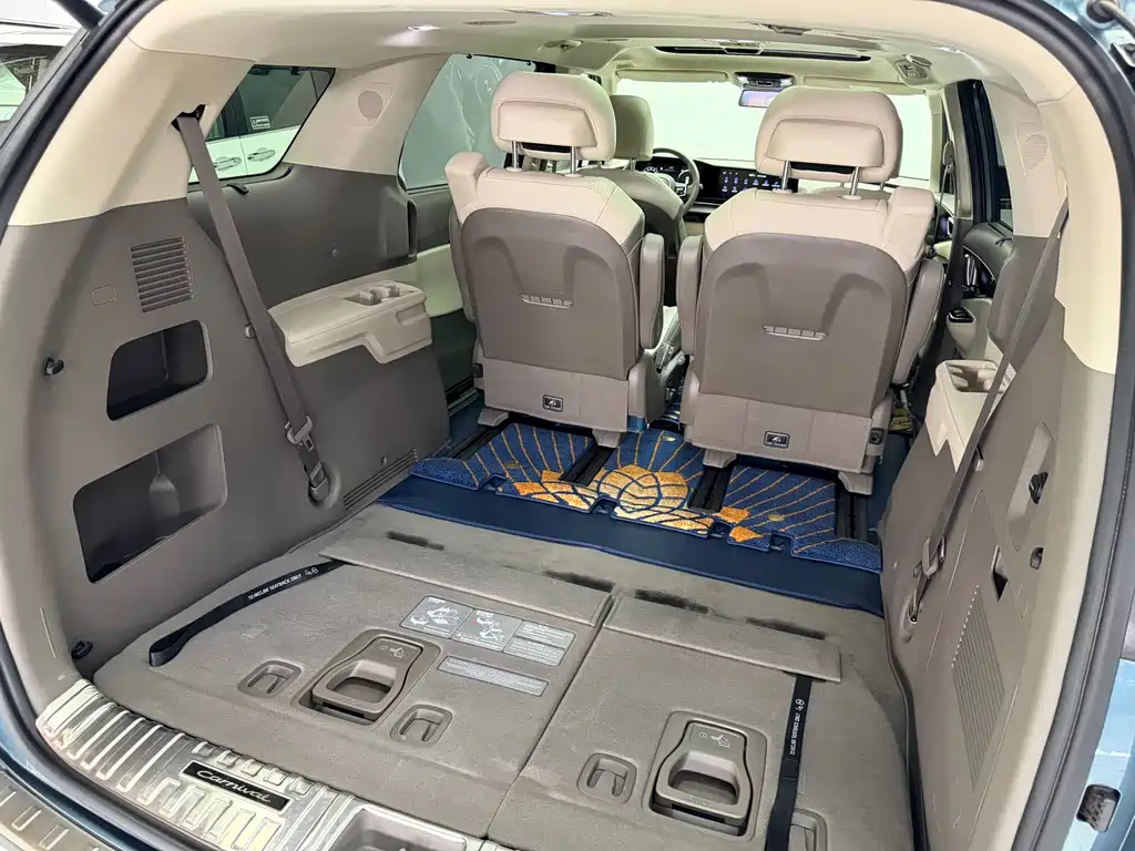 Kia Carnival 2022 — фото 27
