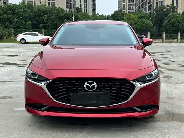 Mazda 3 Axela 2024