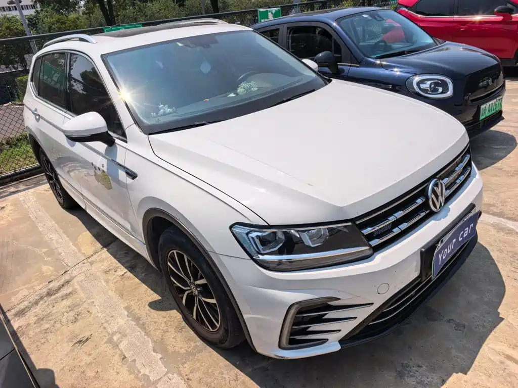 Volkswagen Tiguan L Plug-In Hybrid 2019 — фото 3