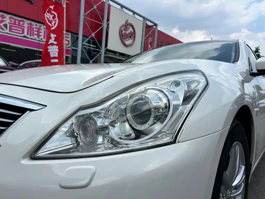 Infiniti G 2013
