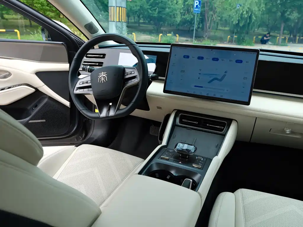 BYD Qin L 2024 — фото 10