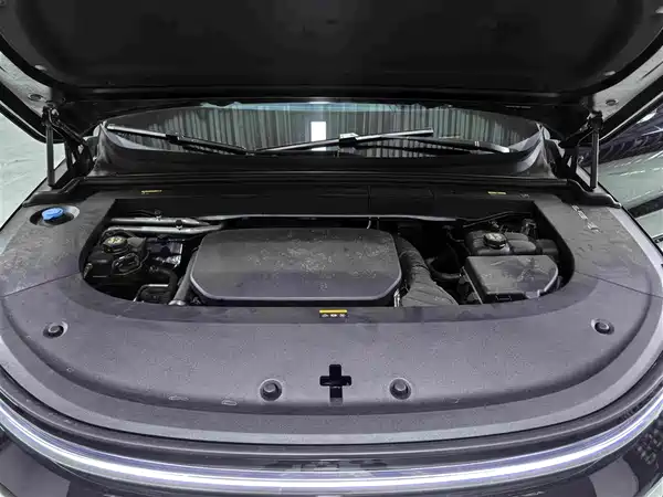 Li Auto L6 2024