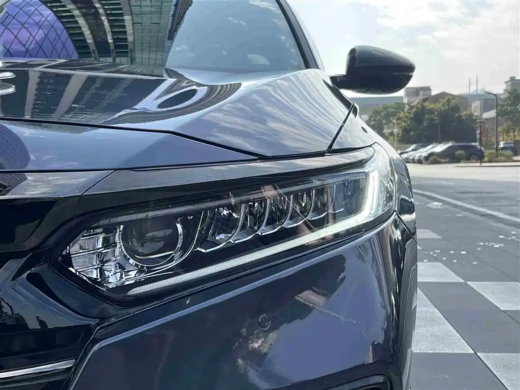 Honda Accord 2022 — фото 14