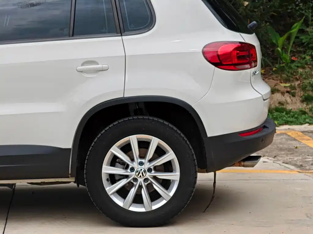 Volkswagen Tiguan 2017 — фото 10