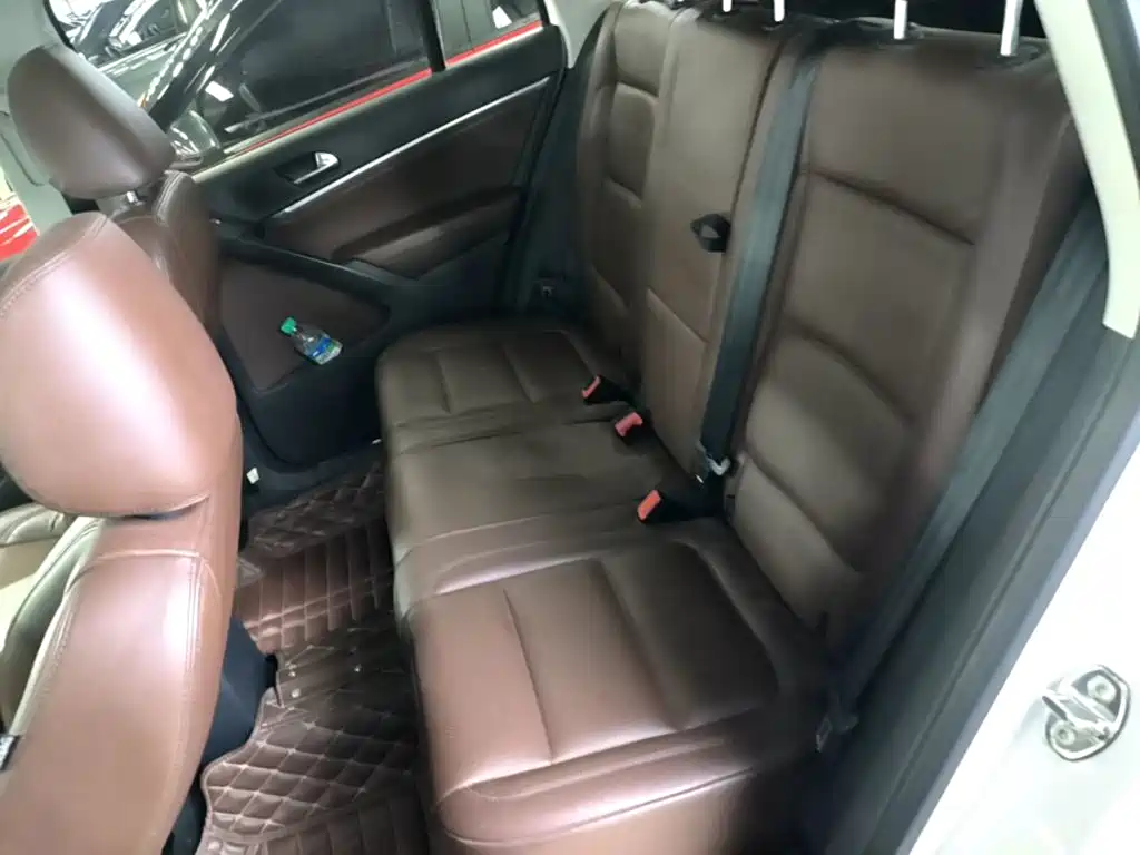 Volkswagen Tiguan 2015 — фото 17
