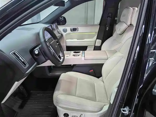 Li Auto L6 2024