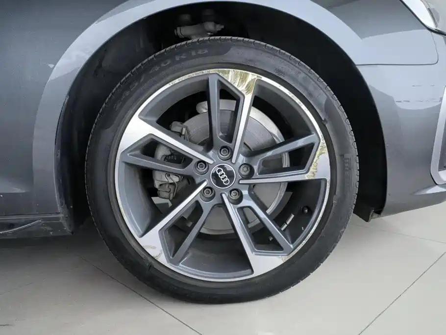 Audi A4L 2022