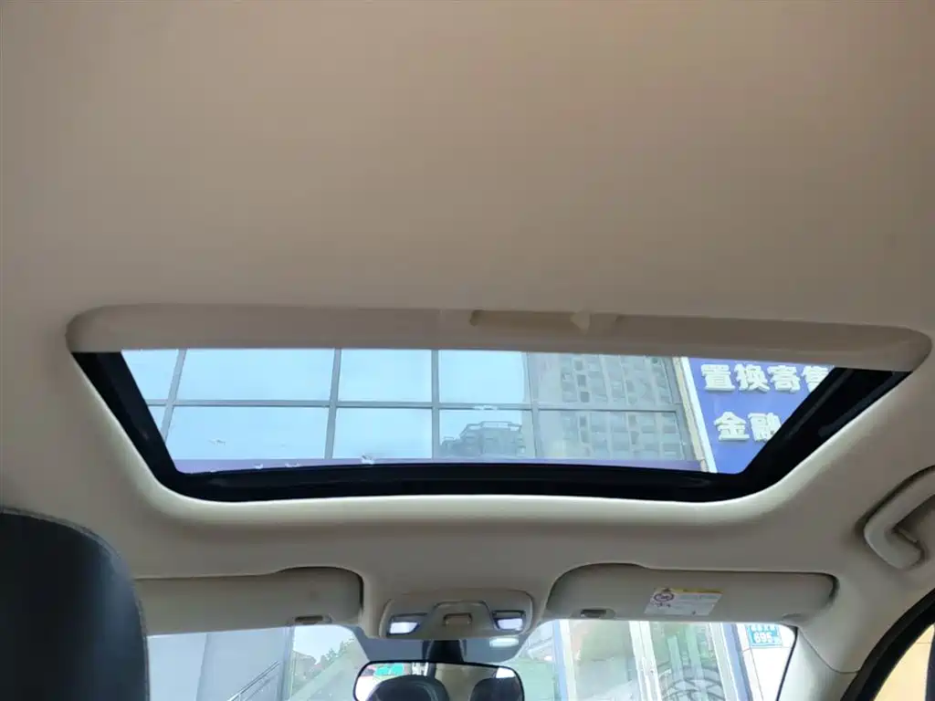 Geely Vision X3 2019 — фото 14
