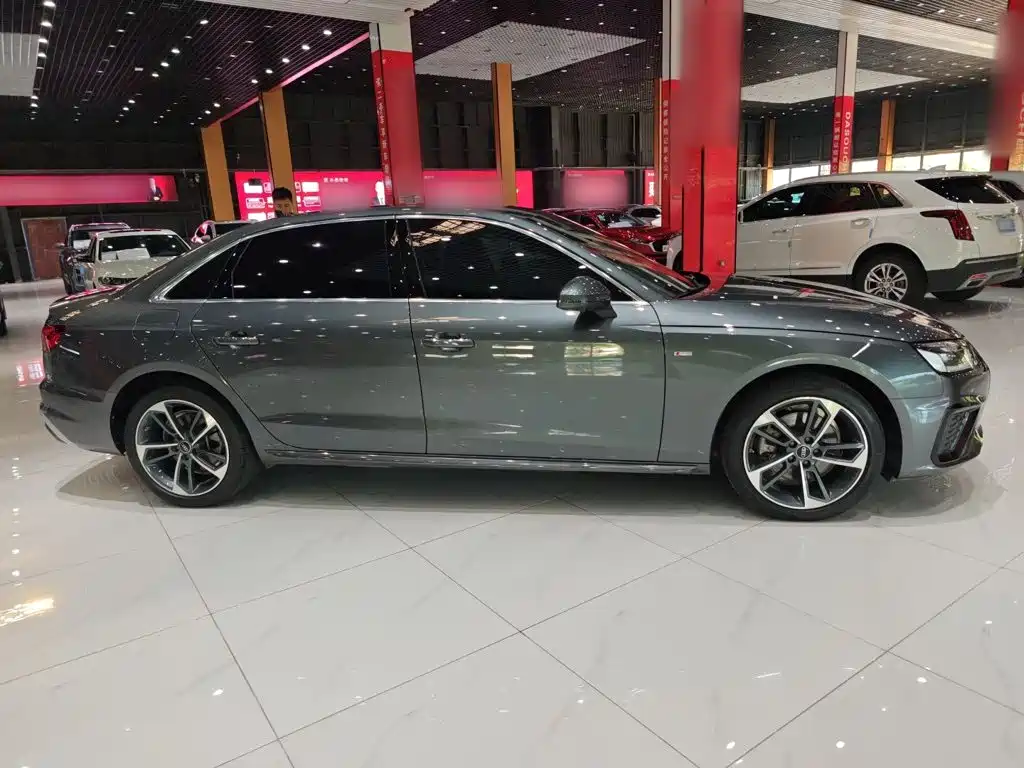 Audi A4L 2023