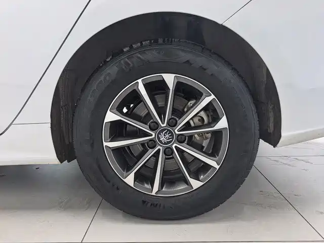 BYD Qin PLUS 2023 — фото 15