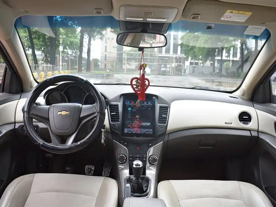 Chevrolet Cruze 2015 — фото 13