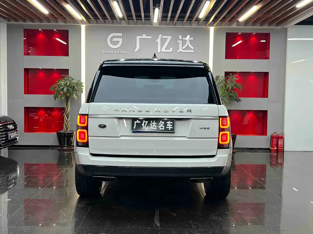 Land Rover Range Rover 2018 — фото 17