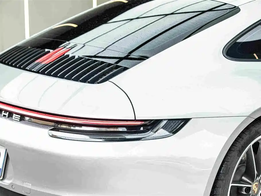 Porsche 911 2024 — фото 4
