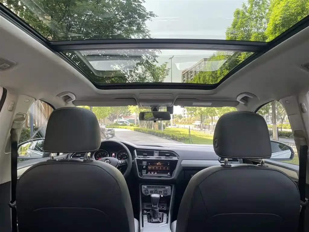 Volkswagen Tiguan L 2019 — фото 9