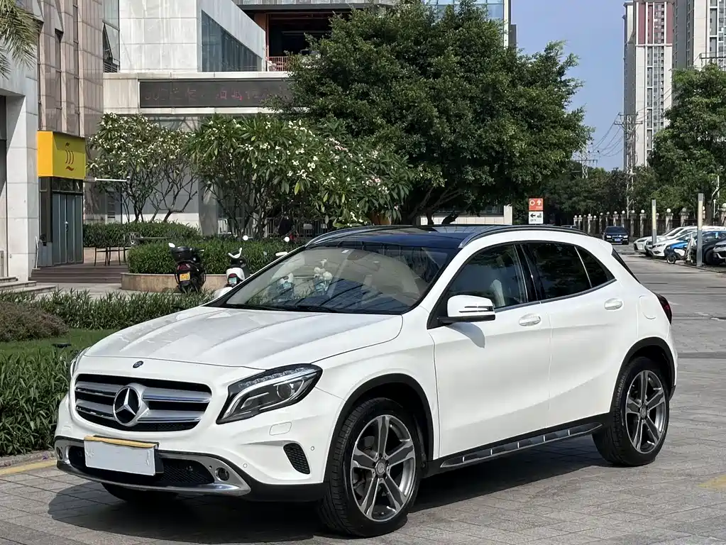Mercedes-Benz GLA 2016 — фото 1