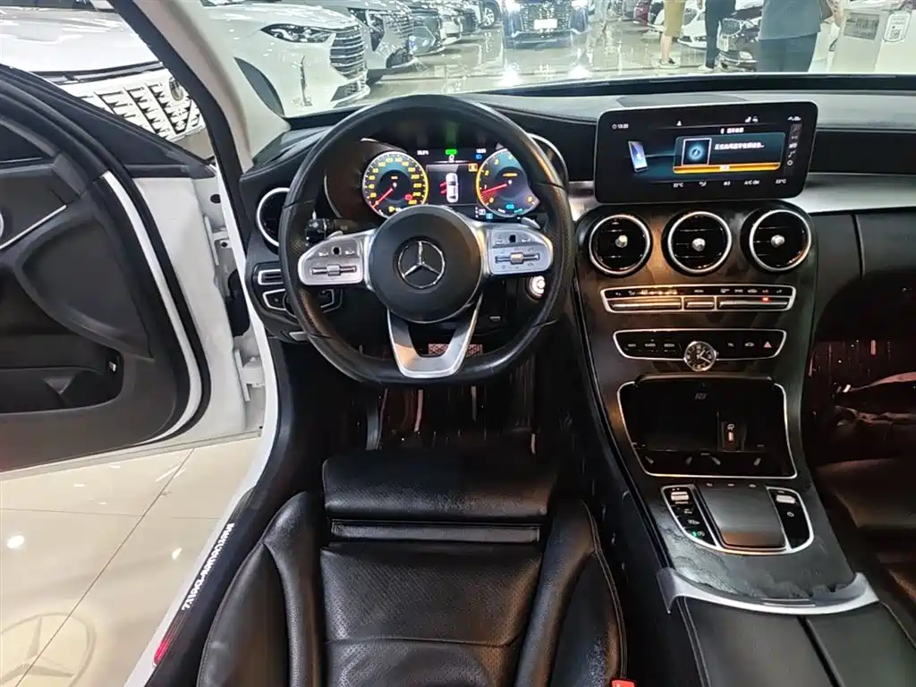 Mercedes-Benz C-Class 2021 — фото 13